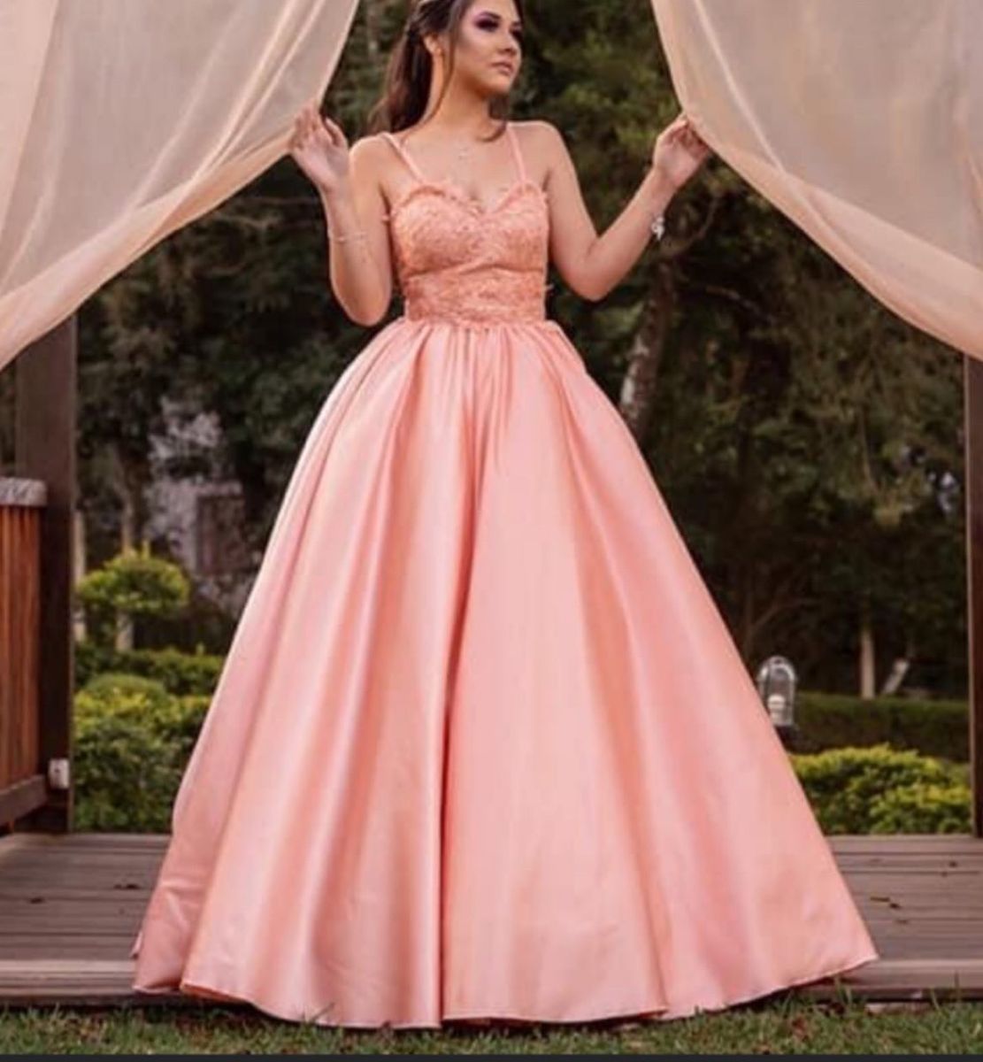 Fotos de vestidos de best sale debutantes 2 em 1