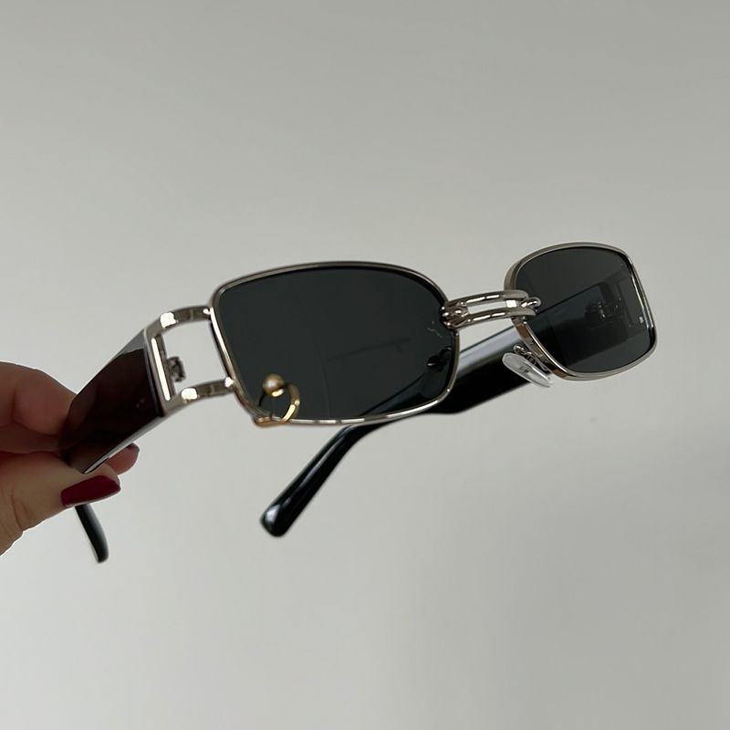 Óculos de Sol Preto Futurista Moderno Blogueira Y2k Inspirado Balenciaga |  Óculos Feminino Nunca Usado 74583219 | enjoei