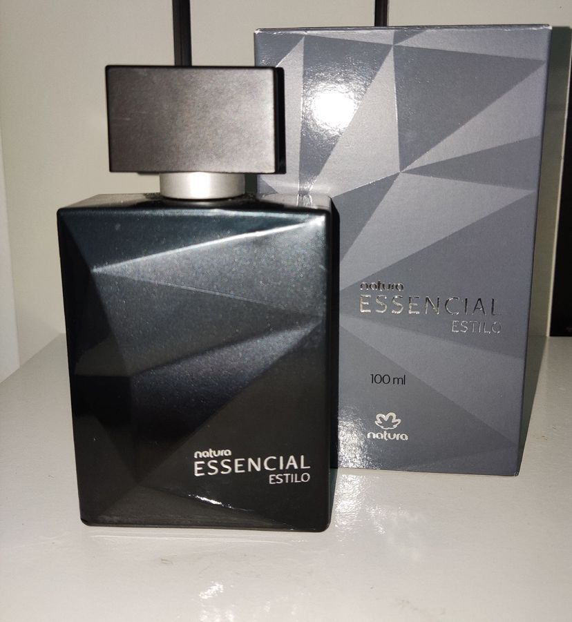 Deo Parfum Essencial Estilo Masculino | Perfume Masculino Natura Essencial  Nunca Usado 81217357 | enjoei