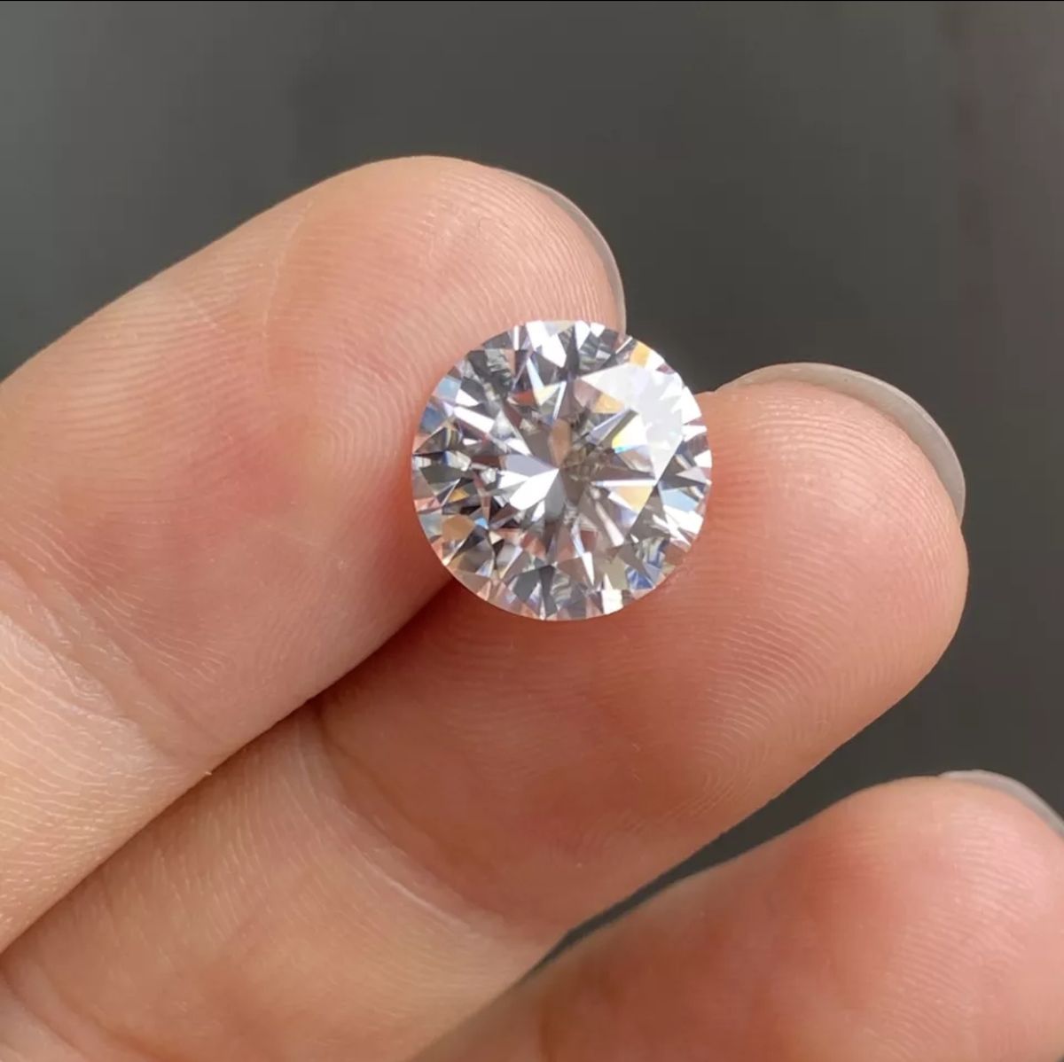 Diamante moissanite deals