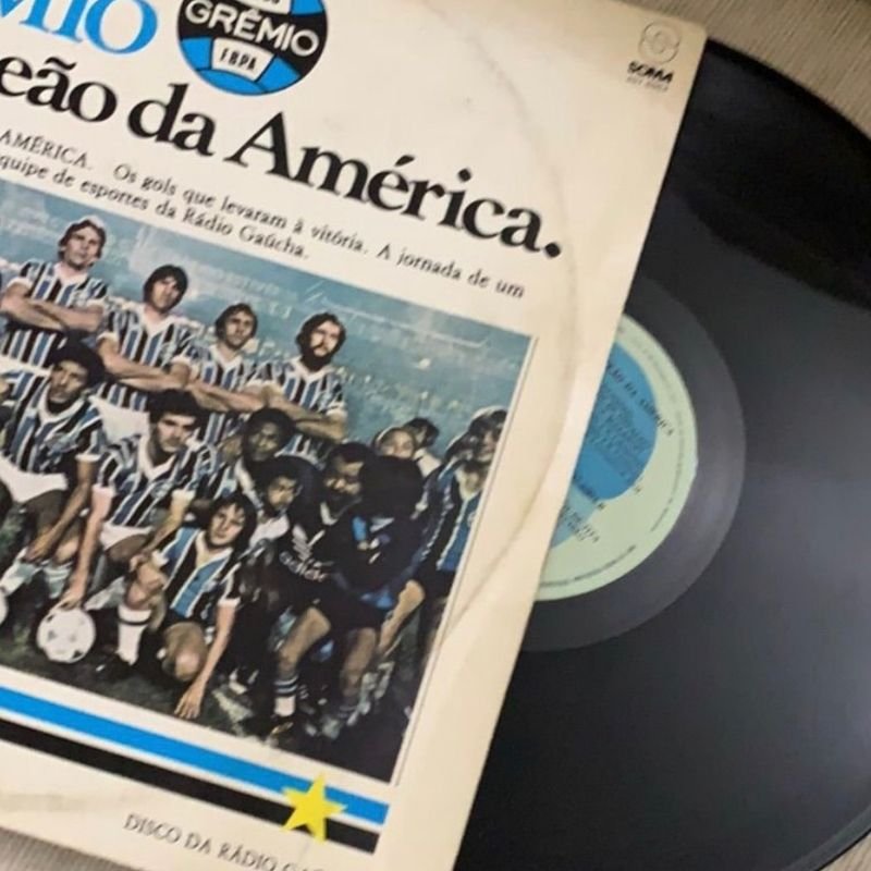 Grêmio Campeão Mundial '83 (capa do compacto em vinil)