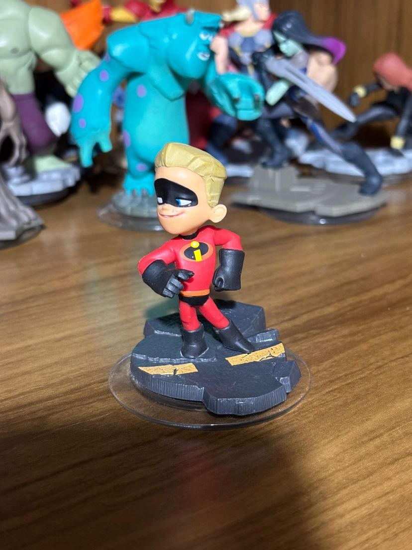 Disney Infinity Os Incriveis Flash | Brinquedo Disney Usado 130538429 ...
