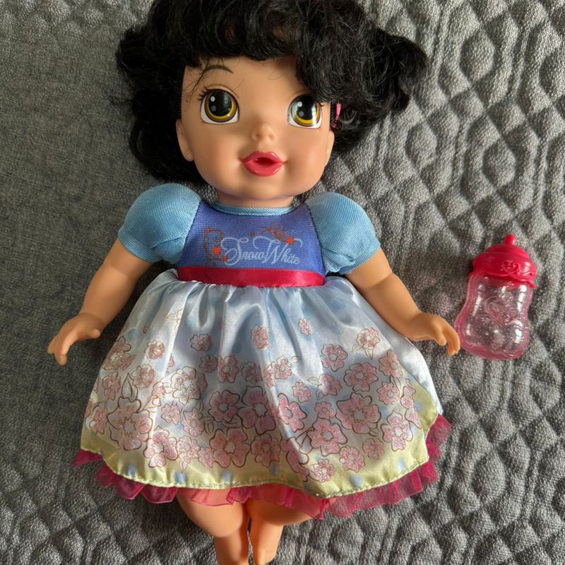 Disney princess sales deluxe baby doll