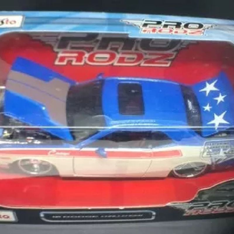Dodge Challenger Tuning Maisto Pro Rodz Especial | Maisto
