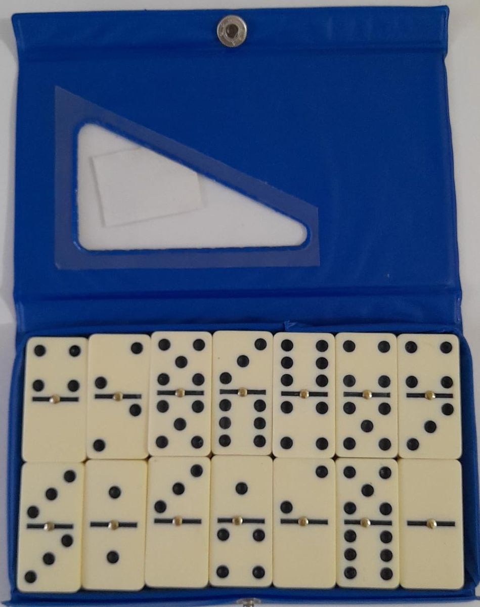 Jogo de Mesa / Tabuleiro - Domino - 28 Peças - Plástico - Pentagol