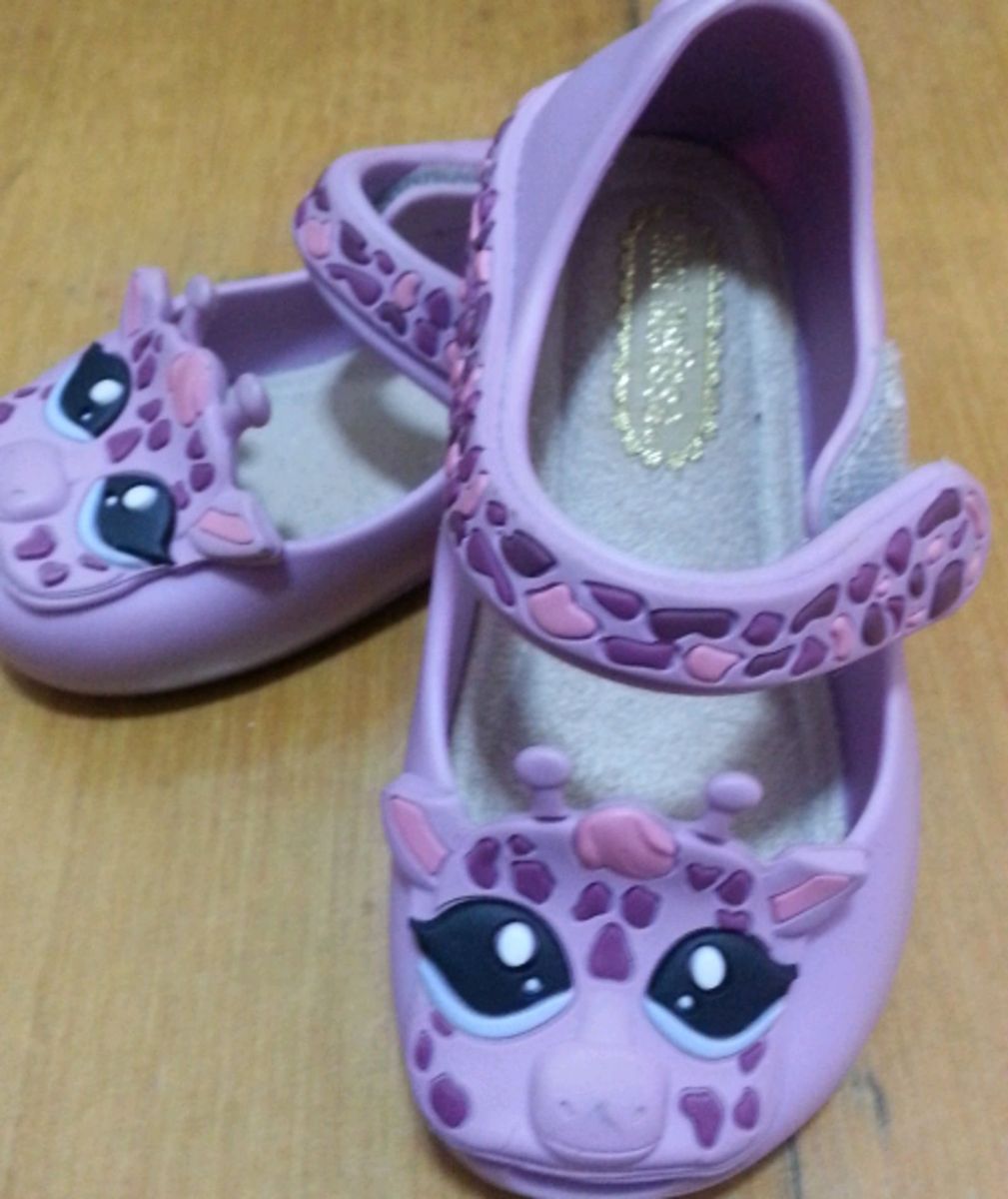 dona girafa - menina melissa