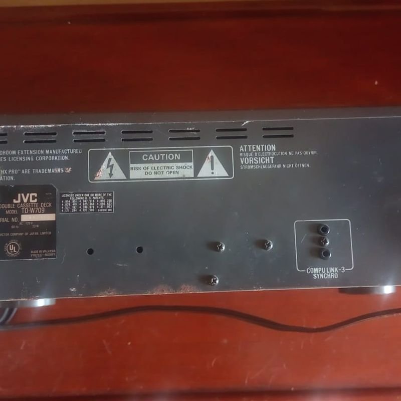 Tocadiscos JVC, radio casete HX Pro, amplificador Nad, d…