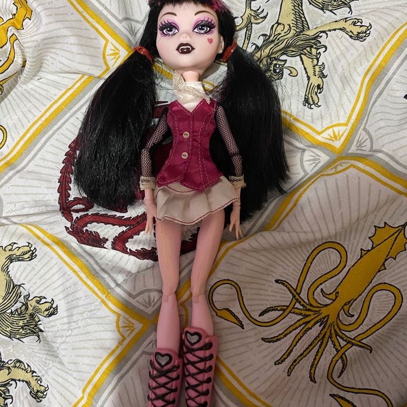 Draculaura Básica Monster High Brinquedo Monster High Usado 98524753  enjoei