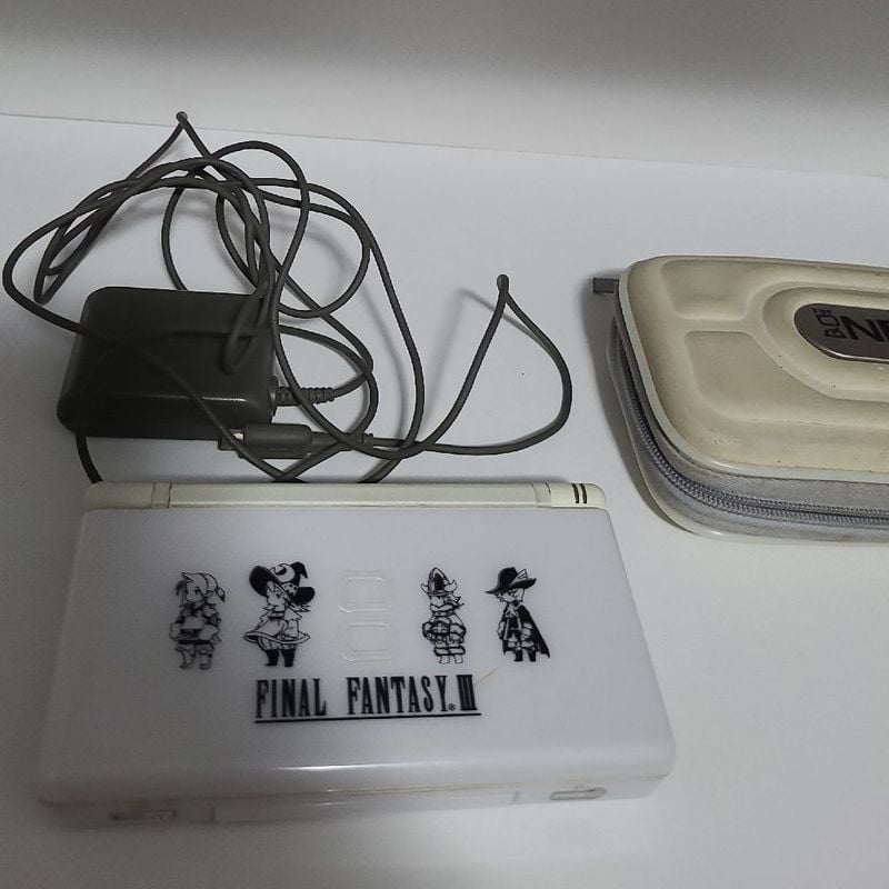 Ds Lite Special Edition Final Fantasy Iii | Nintendo Usado