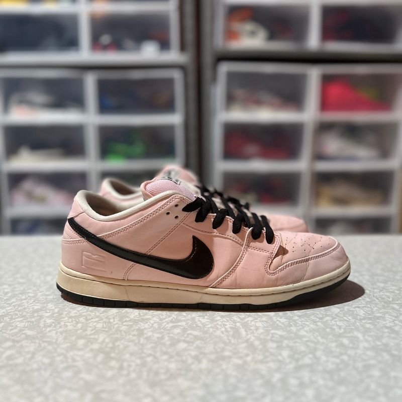 Nike pink sales box