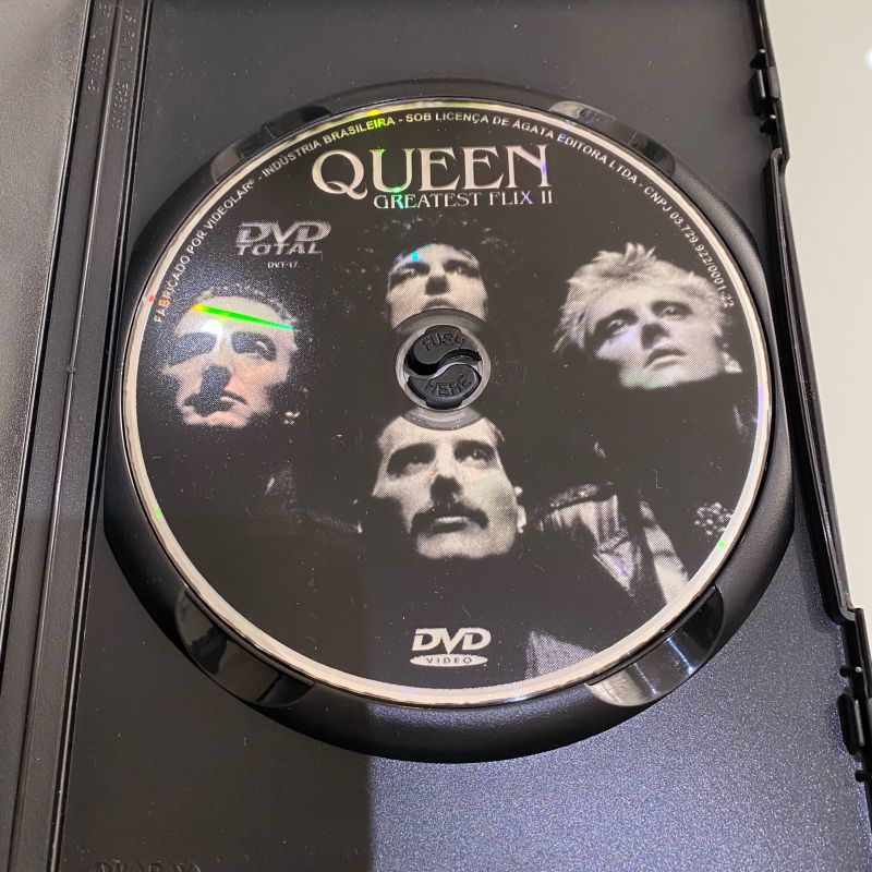 Dvd Queen - Greatest Flix - Dvd Total - Novo Lacrado em Promoção na  Americanas
