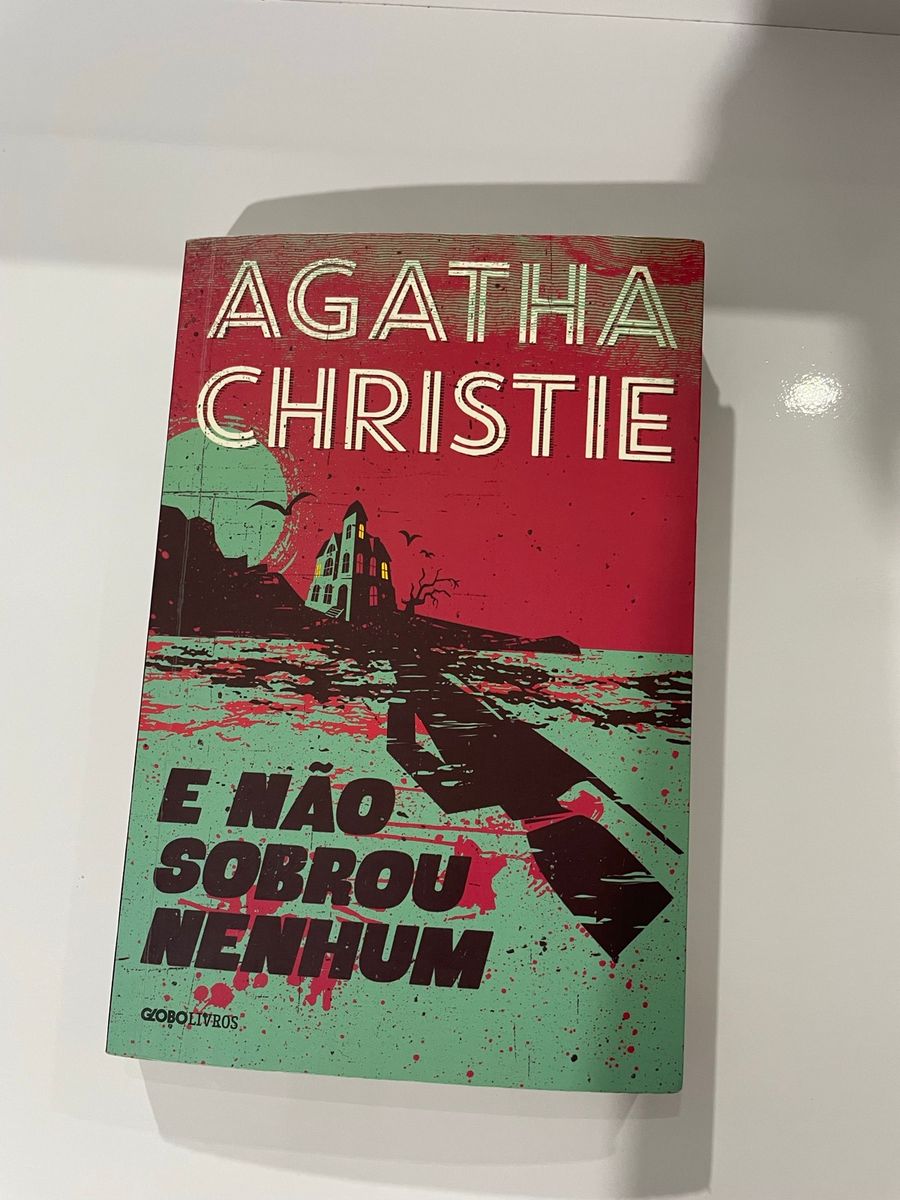 E Não Sobrou Nenhum - Agatha Christie | Como Novo | Livro Agatha ...