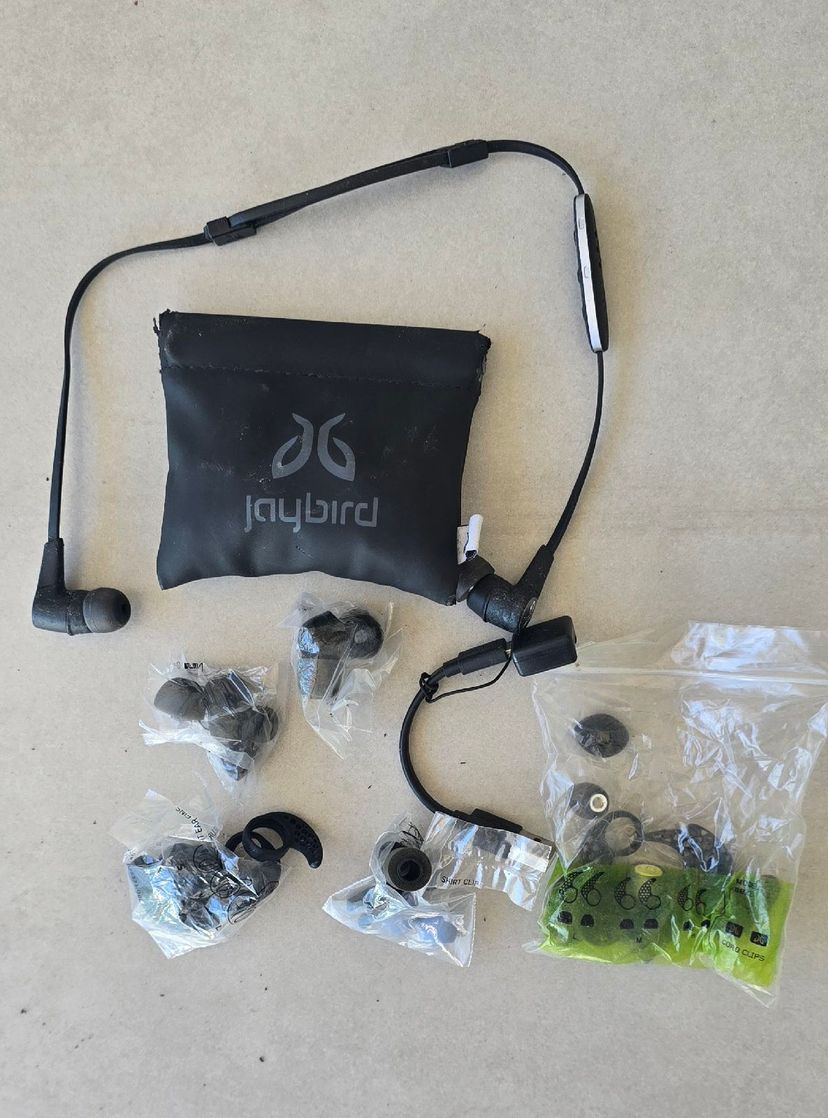 Earbuds Fone Bluetooth Jay Bird com Extras | Item Info & Eletro Jaybird ...