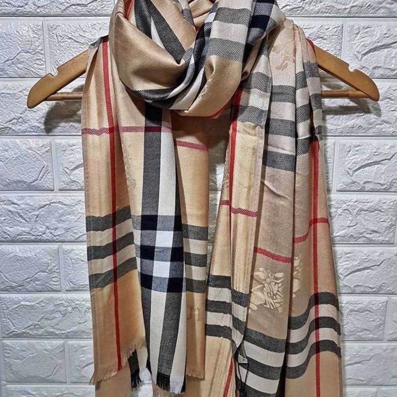 Echarppe burberry clearance