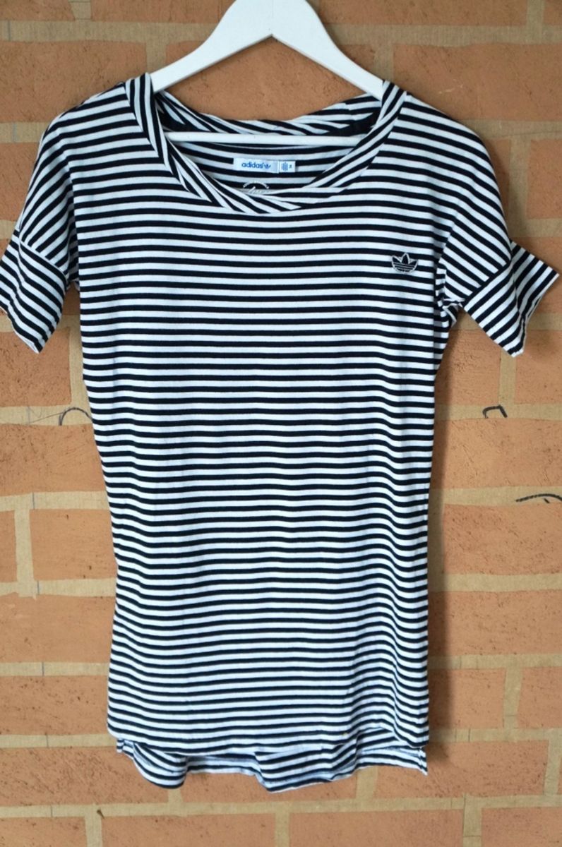 vestido adidas listrado
