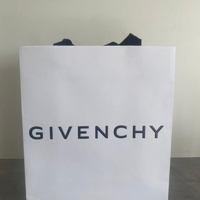 Embalagem Givenchy Sacola com Alças | Cacareco Givenchy Nunca