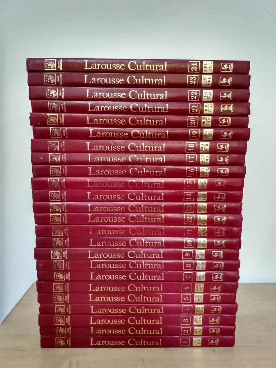 Enciclopédia Larousse Cultural Completa | Livro Usado 54661352 | Enjoei