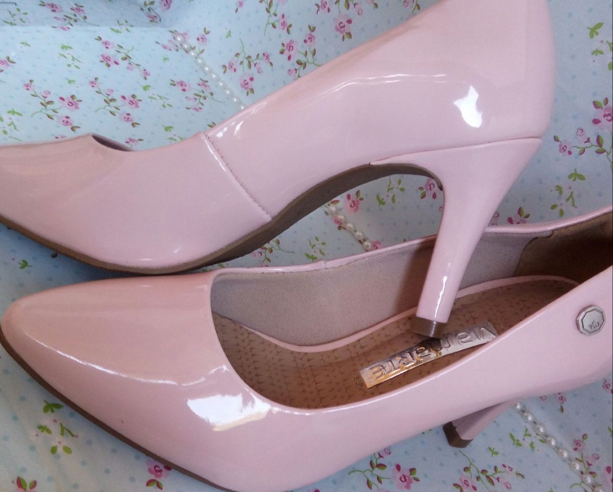 sapatos rosa bebe