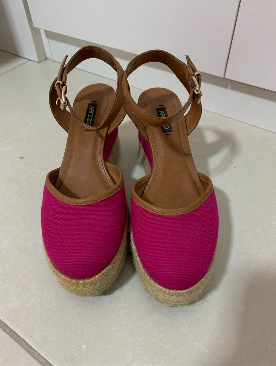 sapatos femininos arezzo