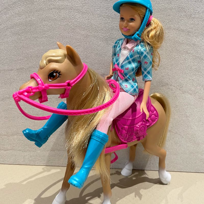 Cavalo Da Barbie Corrida