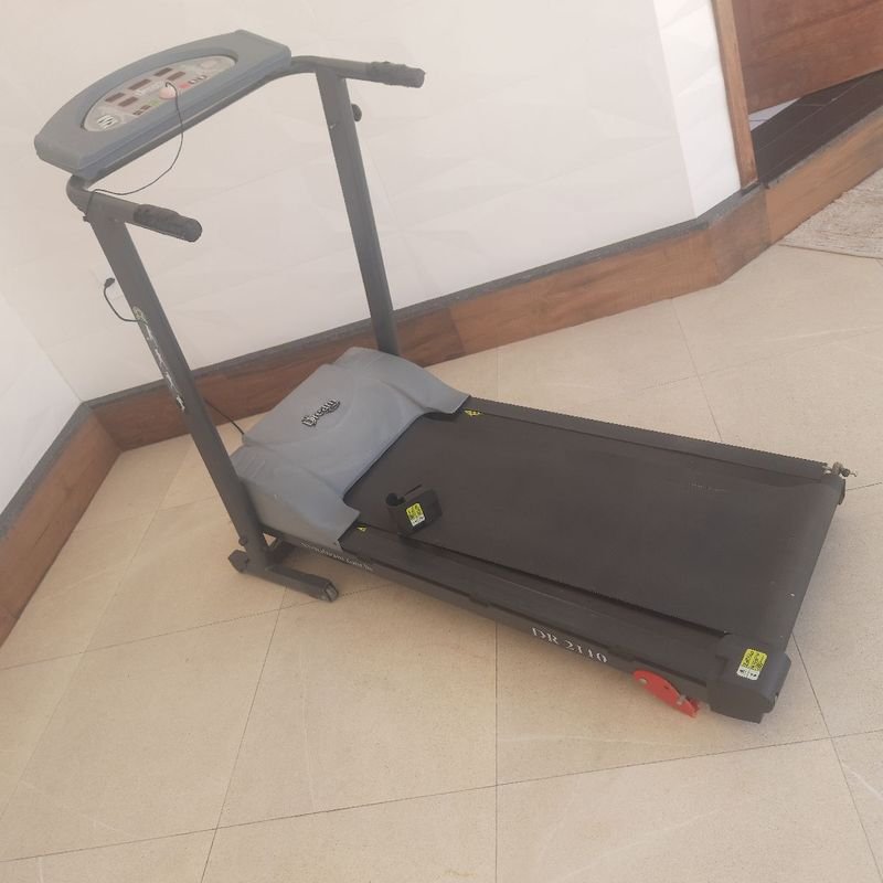 Esteira Elétrica Dream Fitness Dobrável Dr 2110 Bivolt | Item p/ Esporte e  Outdoor Dream Usado 98680997 | enjoei