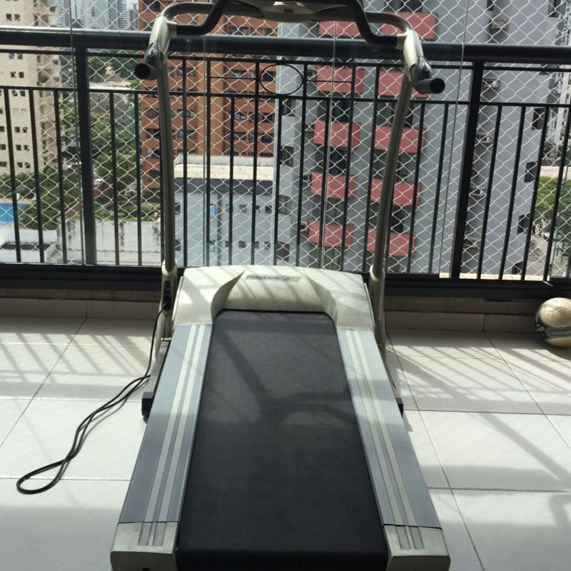 Reebok tr2 hot sale treadmill