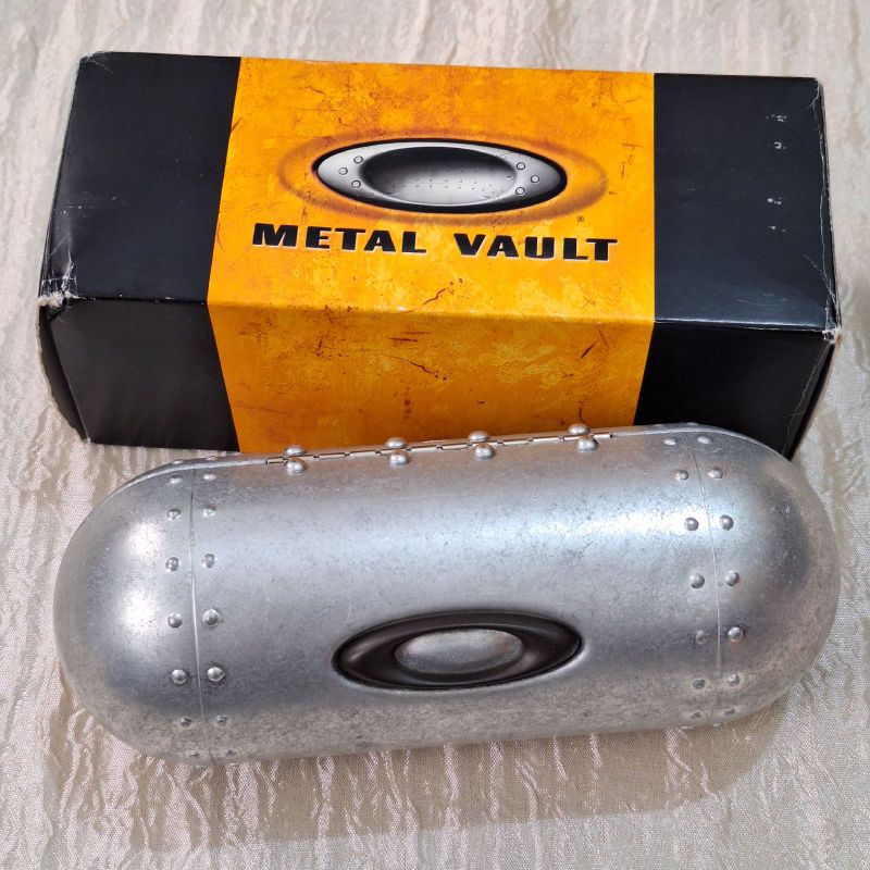 Estojo Case para Óculos Oakley Large Metal Vault Original | Oakley