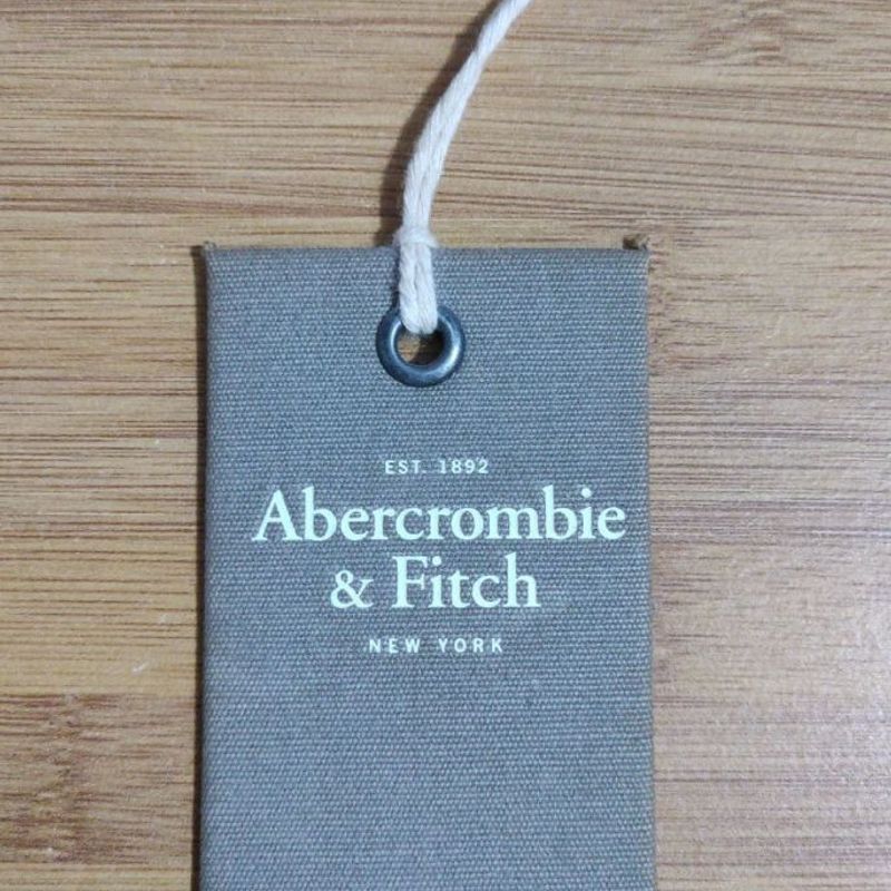 Etiqueta abercrombie & fitch shop