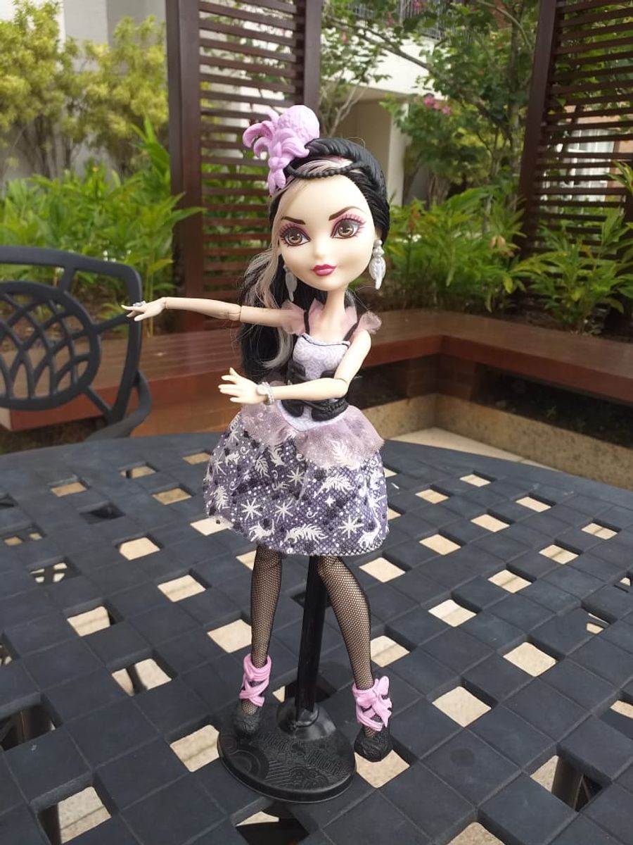 Bonecas Ever After High: Duquesa Swan | Brinquedo Mattel Usado 68289139 |  enjoei