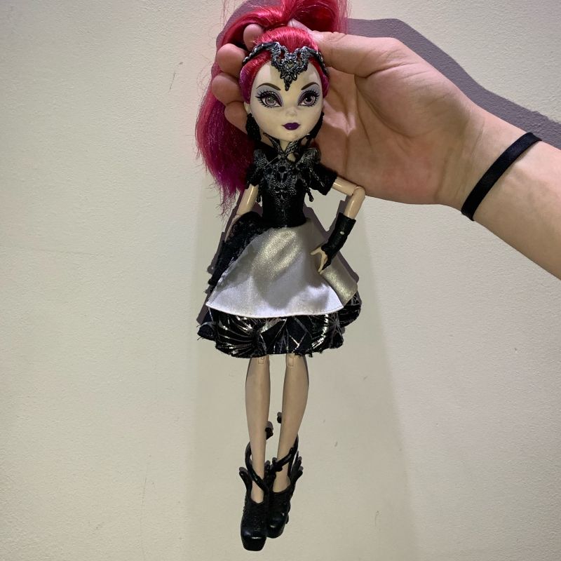 Boneca Ever After High Rainha Má Mattel com o Melhor Preço é no Zoom