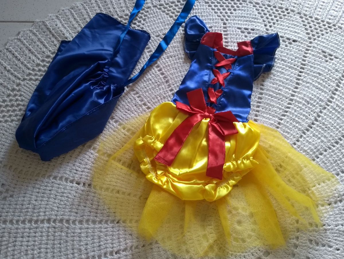 roupa da branca de neve para bebe