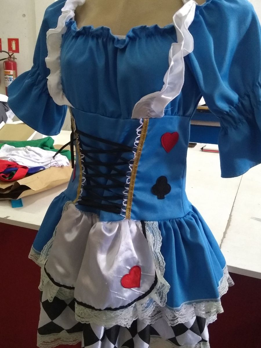 roupa da alice no pais das maravilhas