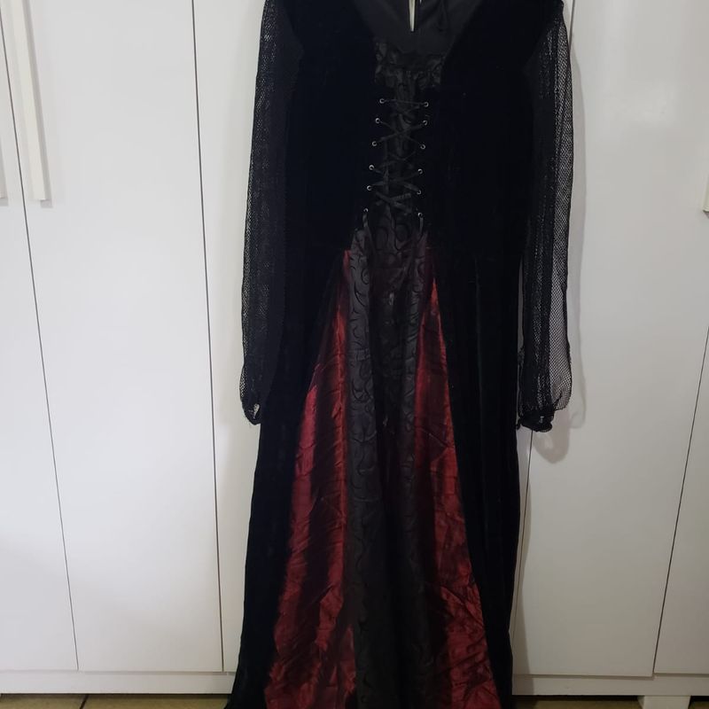 Fantasia de Vampira (Acompanha Gola de Vampiro) - Tamanho Gg, Vestido  Feminino Usado 79363105