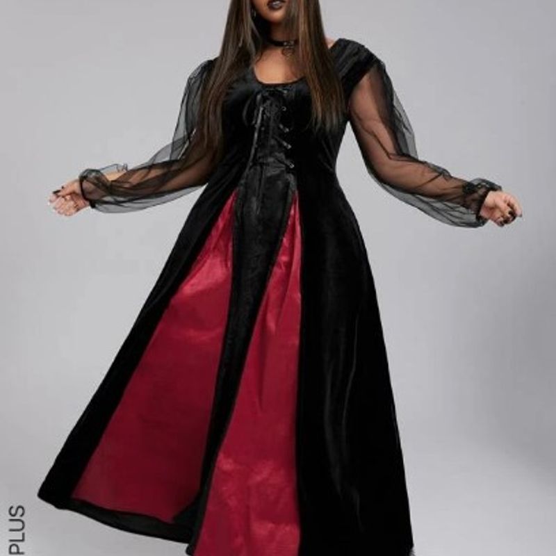 Fantasia de Vampira (Acompanha Gola de Vampiro) - Tamanho Gg, Vestido  Feminino Usado 79363105