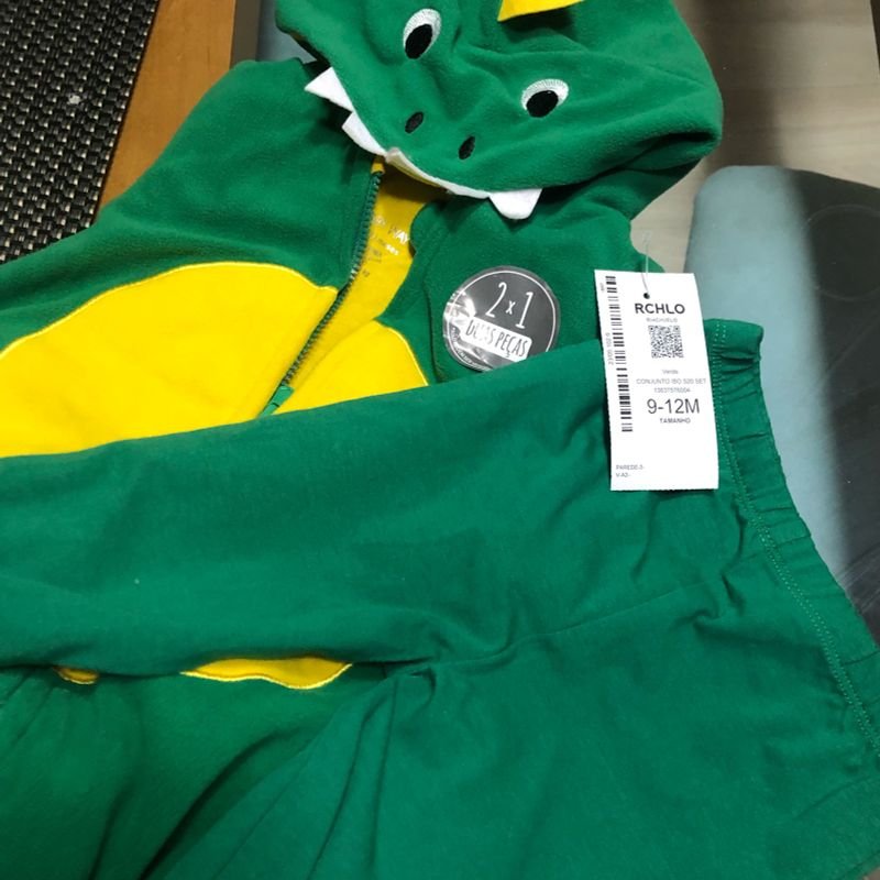 Riachuelo  Conjunto bebê menino com estampa de dinossauro