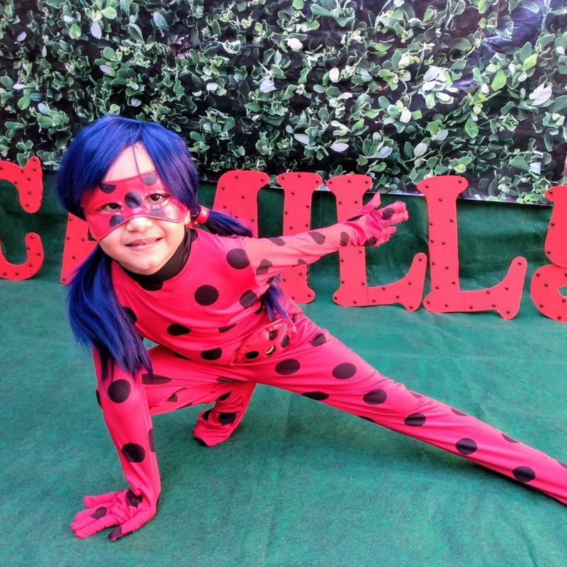 Foto de store roupa da ladybug