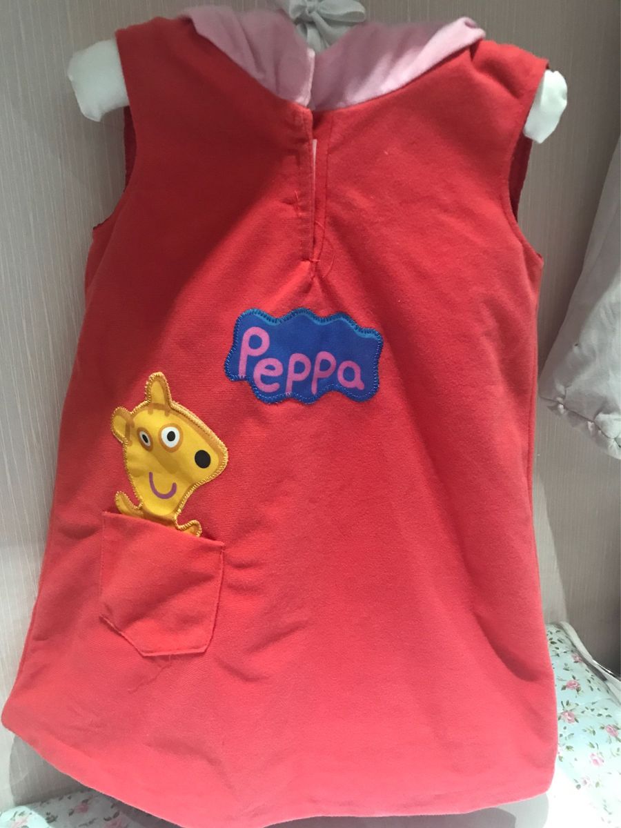 a roupa da peppa pig