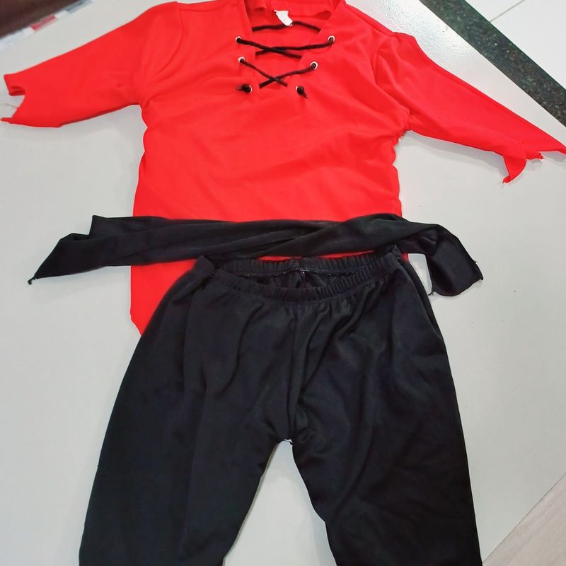 Fantasia Pirata Infantil Masculino - R$ 111