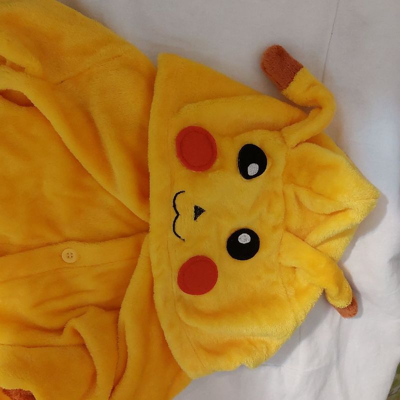 Fantasia Pokemon Pikachu 130cm, Roupa Infantil para Menino Usado 90344240