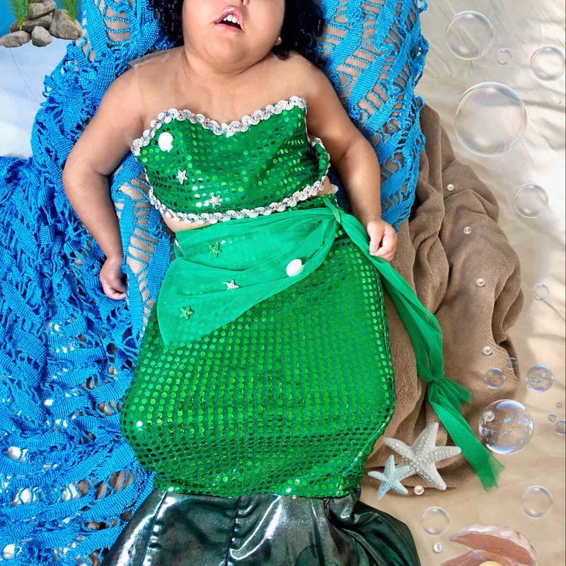 Fantasia de Sereia Infantil: 25 Fotos com Dicas, Exemplos e Muito Mais!   Little mermaid costume, Little mermaid costumes, Girls mermaid costume