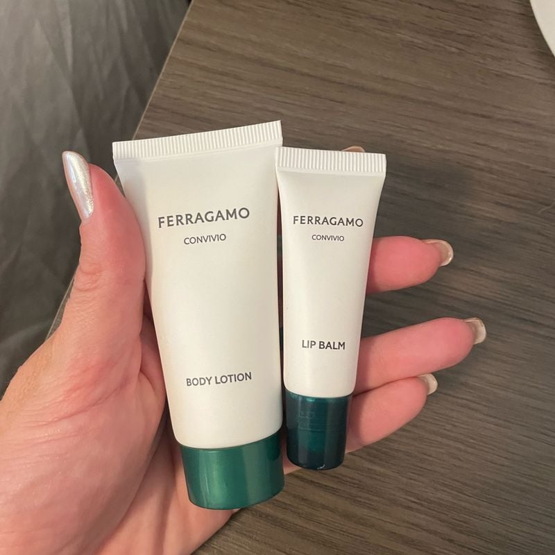 Ferragamo Lip Balm e Body Lotion Cosmetico Feminino Salvatore Ferragamo Nunca Usado 97146009 enjoei