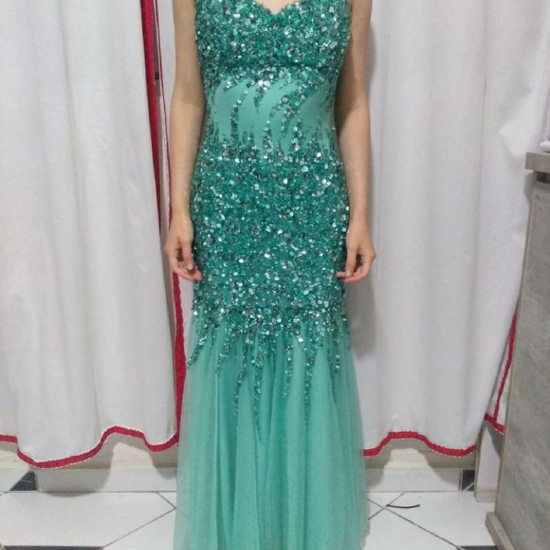 Vestidos de formatura verde best sale agua longo