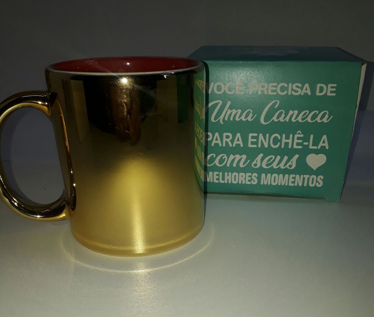 Fica Caneca Dourada Porcelana Linda 300ml Interior Vermelho Canequinha Nacional Nunca Usado