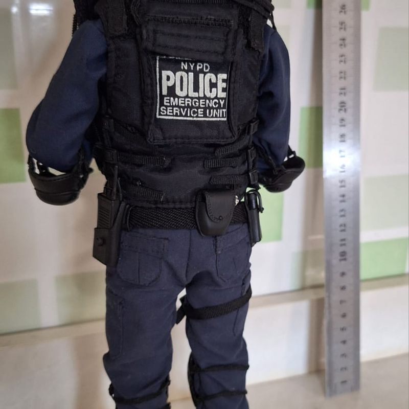 Figura de Ação 1/6 - Nypd Emergency Service Unit 