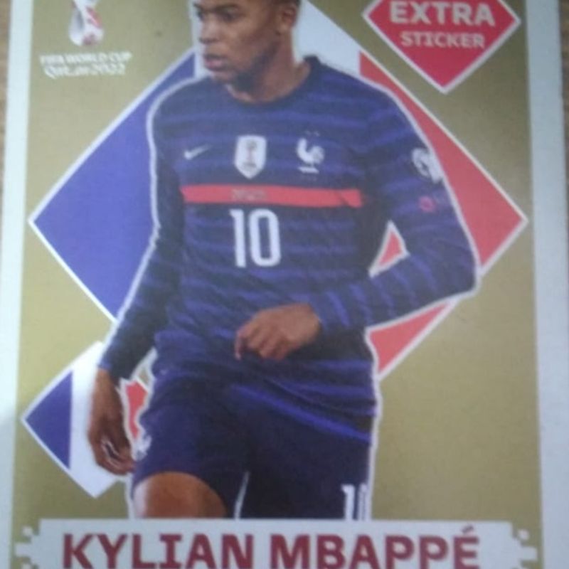 Figurinha extra Legend Kylian Mbappé Ouro
