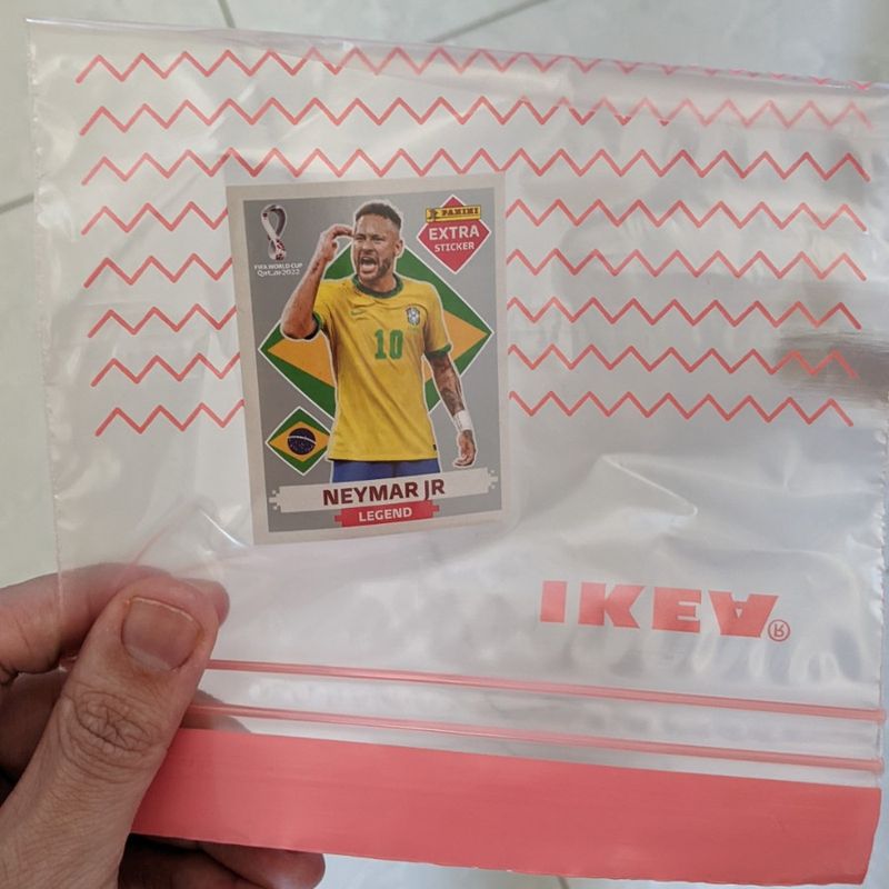 Figurinha Extra do Neymar Jr. Prata Legend da Copa do Mundo do