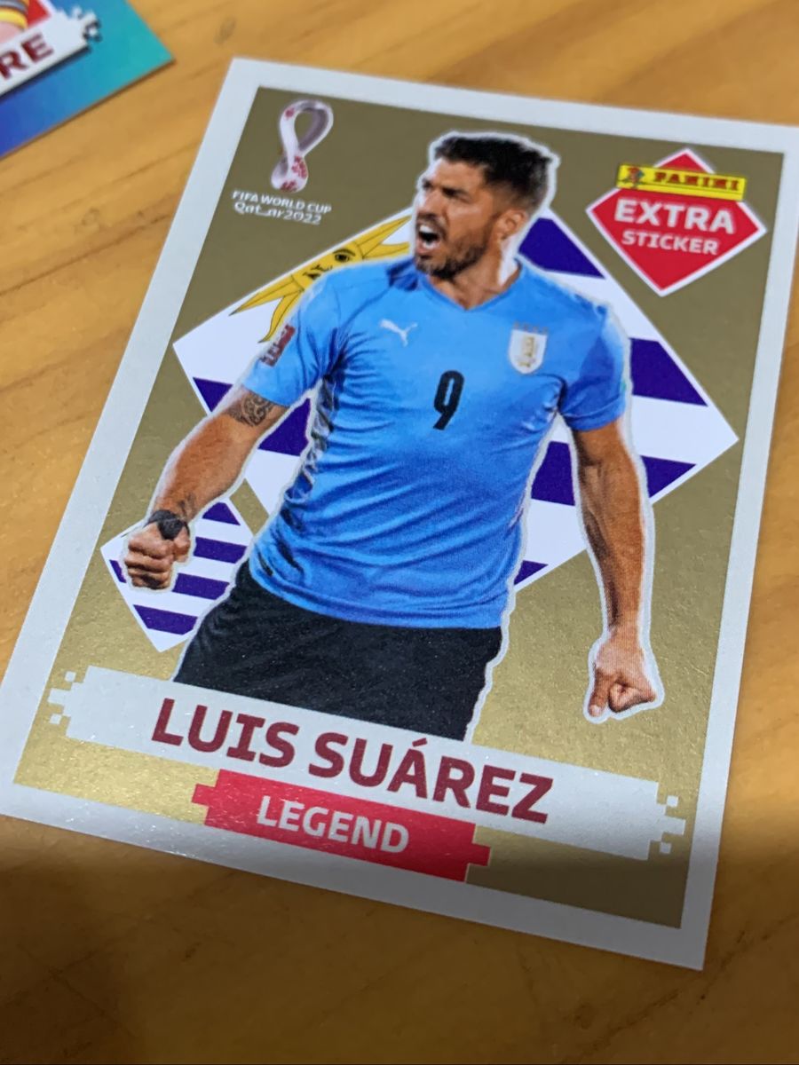 Abrindo figurinha legend parte 2 #legend #suarez #figurinhasdacopa #fi