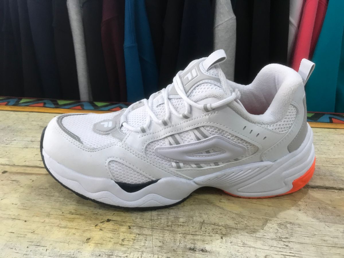 tenis fila attrek