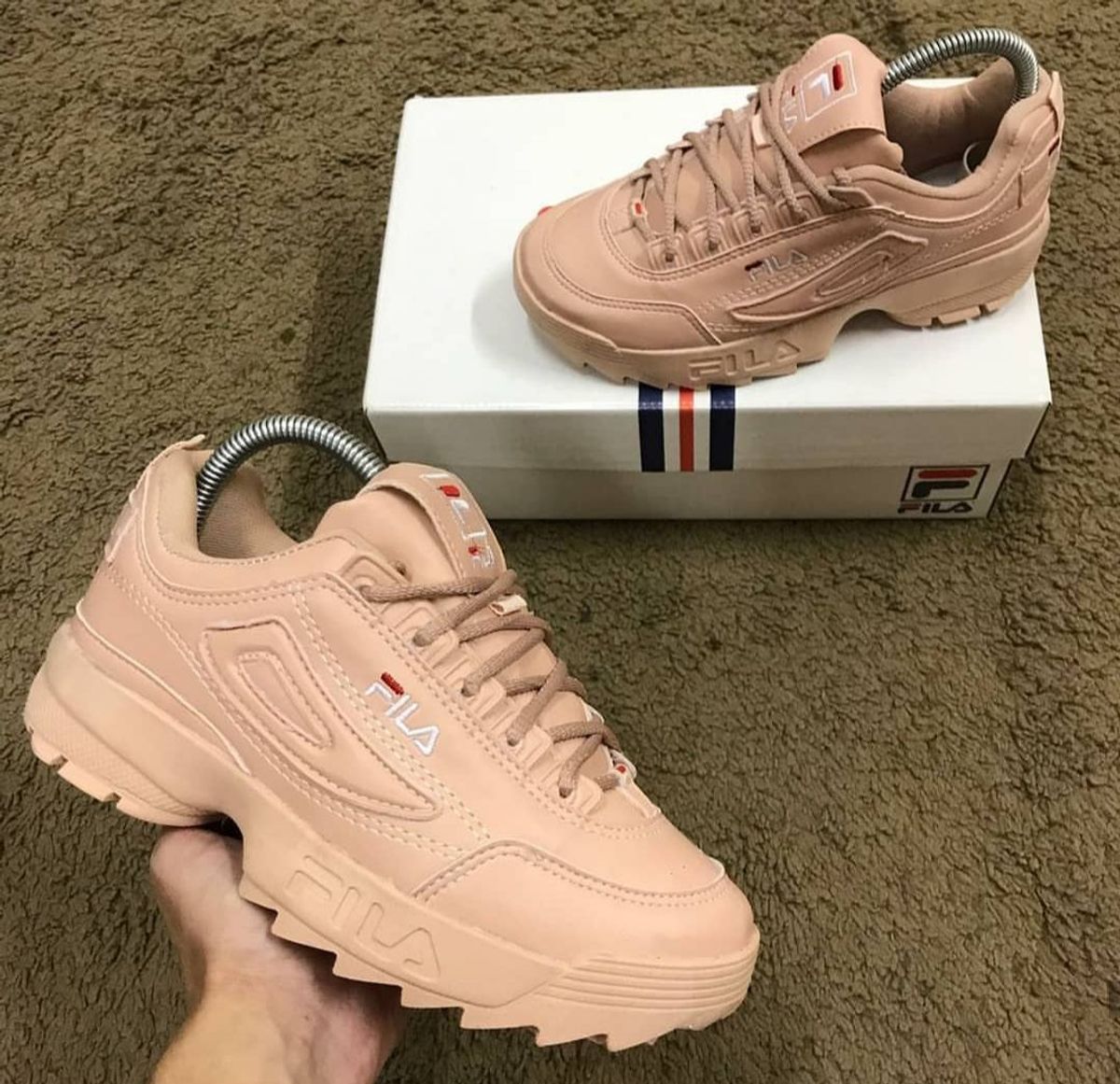 tenis fila feminino nude