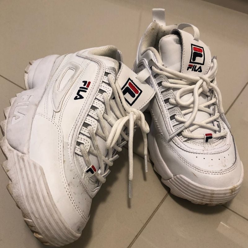 Tenis fila falsos outlet usados